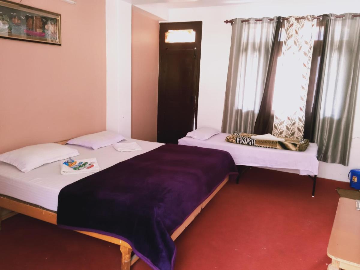 Debbhumi Regency Hotel Sāngla Buitenkant foto
