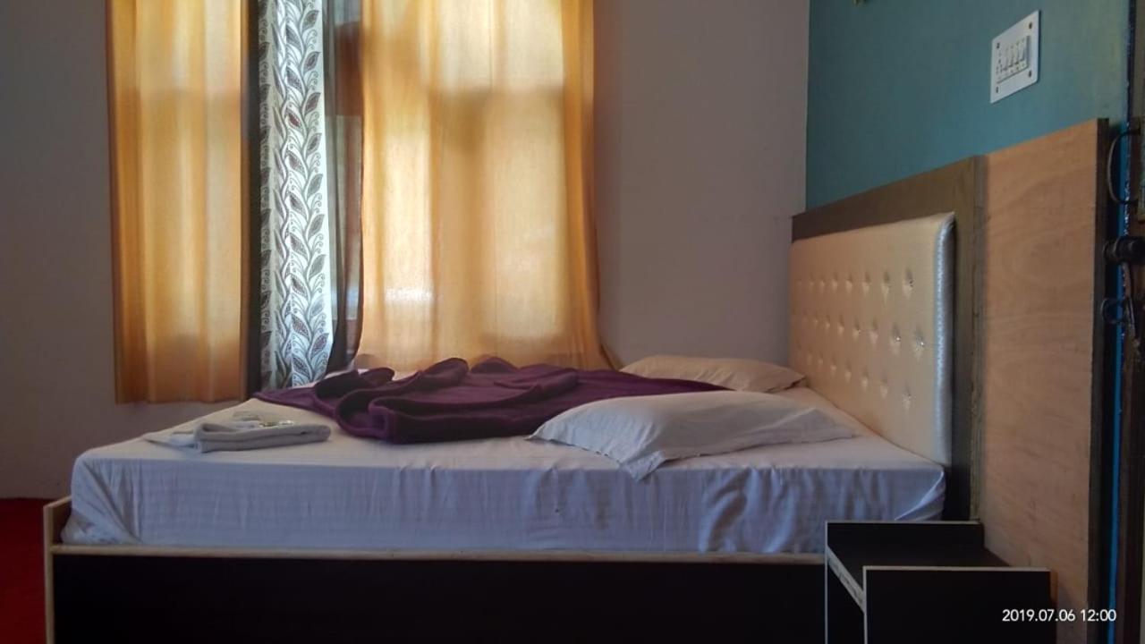 Debbhumi Regency Hotel Sāngla Buitenkant foto